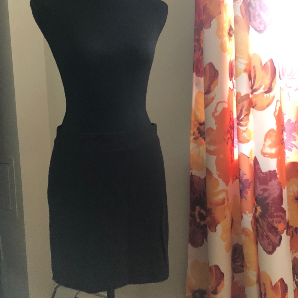 Black mini skirt